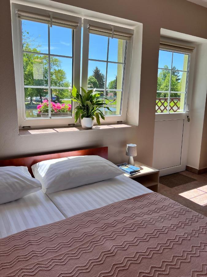 Hotel Marislav Cesnovice Εξωτερικό φωτογραφία